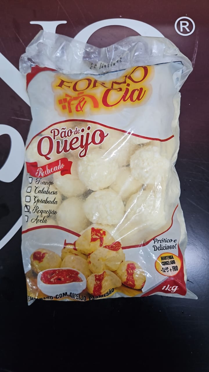 Empanado com Raspa de Parmesão recheado com Catupiry